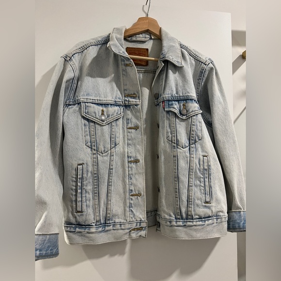 Levi’s light wash denim jacket Size S - Picture 1 of 3
